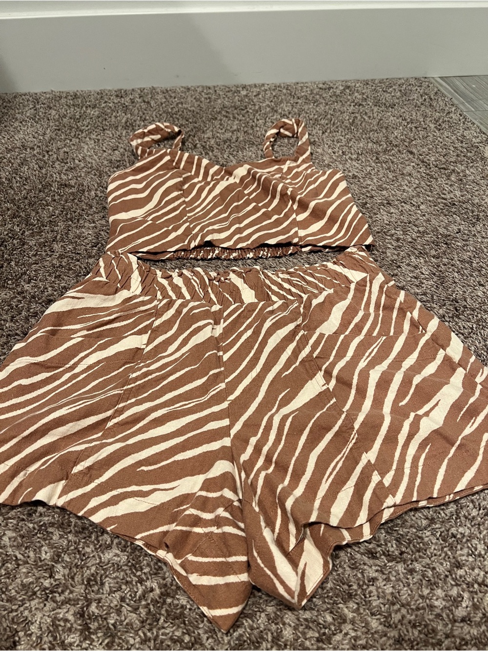 A New Day Brown Zebra Print Linen Blend Shorts Crop Set small xsmall - Picture 2 of 6